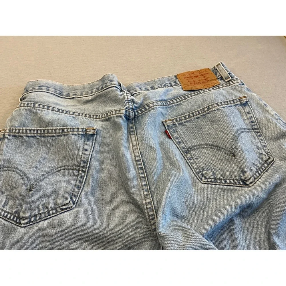 Levi's Y2K 550 Relaxed Fit Tapered Leg Light Wash Denim Jeans Mens 36x32